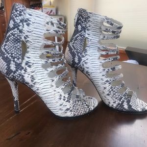 Black & white snake print booties